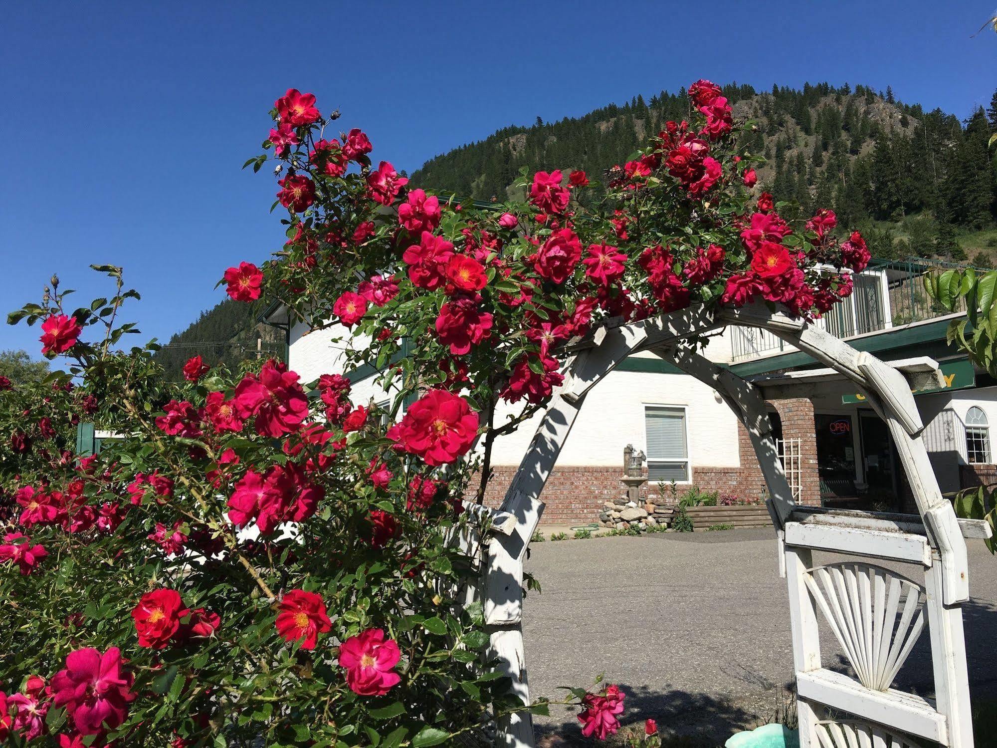 Chase Country Inn Exterior foto